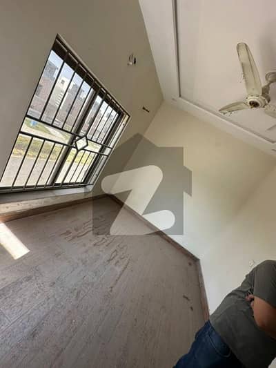 Good Location Upper Portion Available For rent In DC Colony - Chenab Block