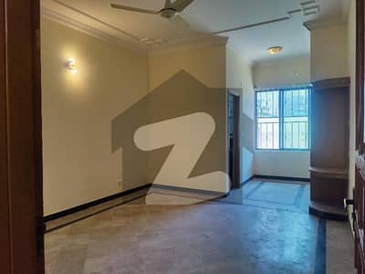 G10 Ground Portion Available For Rent 3bedrooms