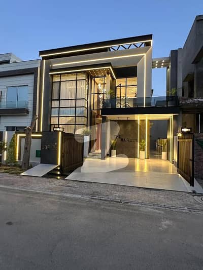 Elegant 10 Marla House Full House Available For Rent Bahria Town