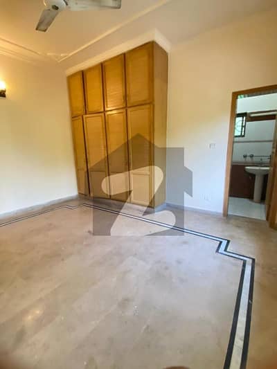 8 Marla Ground Portion 2 Bedrooms Attach Bathrooms DD Tiles Flooring Car Parking