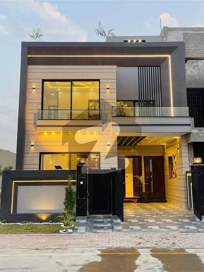 5 Marla Modern House For Sale In Bahria Town Lahore, Sector C