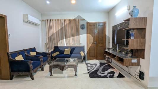 FOR RENT Fully Furnished 2 Beds Open Basement Included Utilities F_6/1