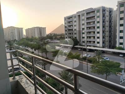 10 MARLA 3 BEDROOMS APARTMENT AVAILABLE FOR RENT