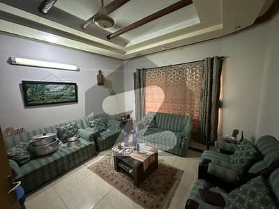 بحریہ ٹاؤن فیز 4 بحریہ ٹاؤن راولپنڈی,راولپنڈی میں 5 کمروں کا 10 مرلہ مکان 3.95 کروڑ میں برائے فروخت۔