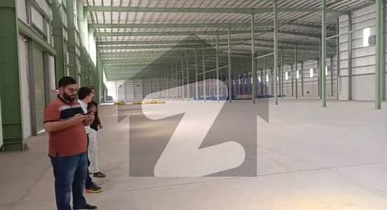 ملتان روڈ لاہور میں 11 کمروں کا 42 کنال گودام 95.0 لاکھ میں کرایہ پر دستیاب ہے۔