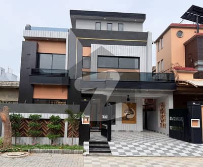 10 Marla House For Sale In Prime Location In Central Park Lahore