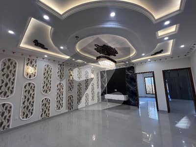1 Kanal Brand New Luxury Ground Portion