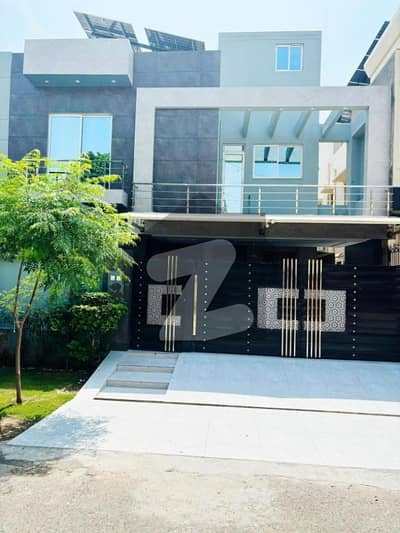 10 Marla Owner Built Bungalow For Sale In Paragon City Lahore Prime Location 10 Marla Owner Built Bungalow For Sale In Paragon City Lahore Prime Location