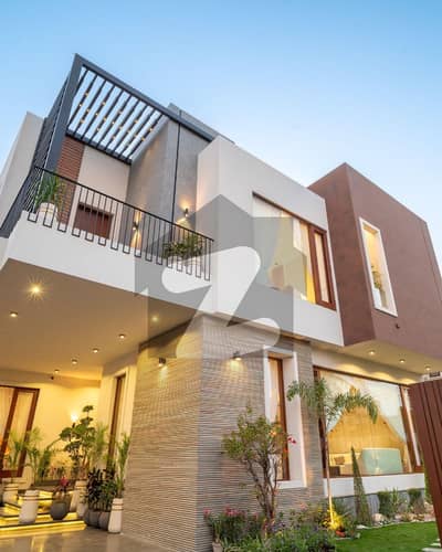 1000Sq Yards Brand New Top Class Architect Designed House