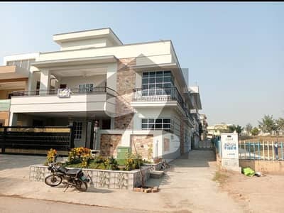 Luxury 4080 Corner &Amp; Park-Facing House For Sale G-13/4 (Prime Location, 70-Ft Road, Sun-Facing)