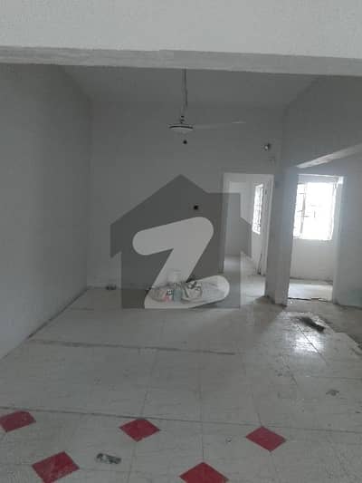 1000 Square Feet Office In Stunning Gulshan-e-Iqbal - Block 5 Is Available For rent