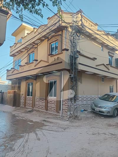 Corner House In Wakeel Colony For Sale