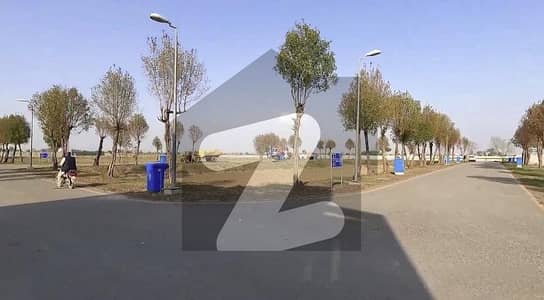 Prime Location Residential Plot For sale In Lahore