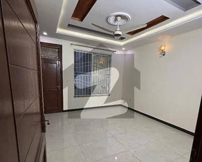 End Your Search For Upper Portion Here And Rent Now