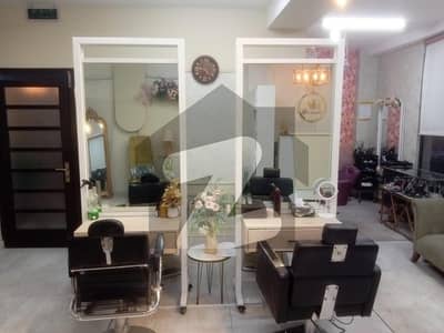 4 MARLA SALOON FOR RENT IN DHA LAHORE
