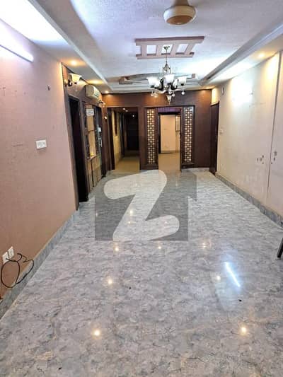 حیدر علی روڈ گلشنِ اقبال ٹاؤن,کراچی میں 3 کمروں کا 9 مرلہ زیریں پورشن 3.75 کروڑ میں برائے فروخت۔