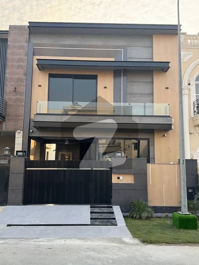 Full Furnished 5 Marla Residence Available For Rent