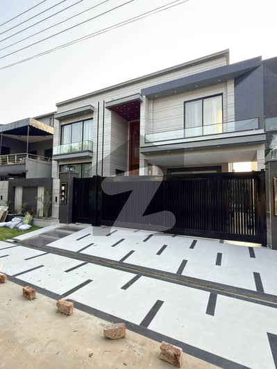 1 KANAL BRAND NEW ULTRA MODERN DESIGN HOUSE FOR SALE IN DHA RAHBER