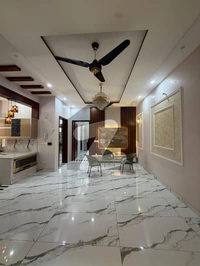 10 Marla Brand New House For Rent In Johar Block
