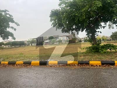 20marla plot available for sale in DHA 3 sctor B