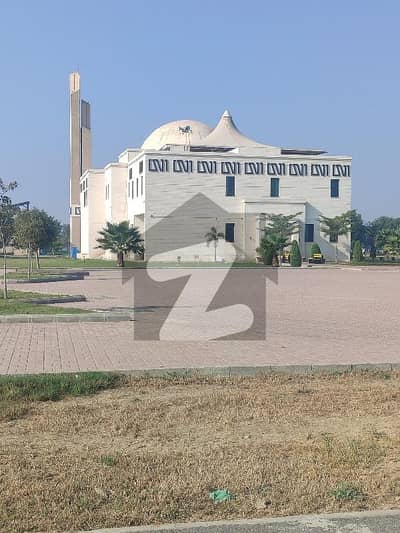 بحریہ ایجوکیشن اینڈ میڈیکل سٹی لاہور میں 5 مرلہ رہائشی پلاٹ 28.0 لاکھ میں برائے فروخت۔
