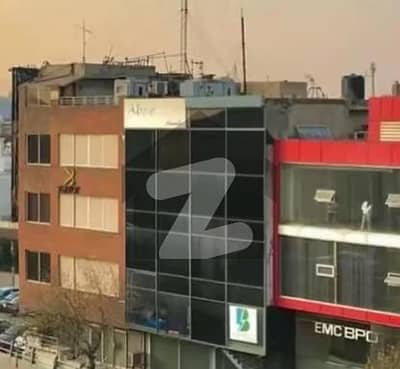 Cavlery Ground 3 Rd Flood Semi Furnished 6 Marla Office For Rent