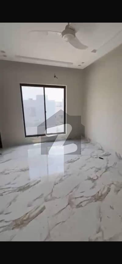 1 KANAL BRAND NEW BEAUTIFUL PORTION FOR RENT AT PRIME LOCATION OF PHASE 6