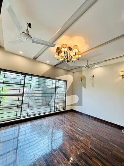 Beautiful 10 Marla House Available for Rent in DHA Phase 6