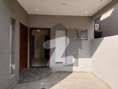 ڈیوائن گارڈنز لاہور میں 3 کمروں کا 5 مرلہ مکان 2.45 کروڑ میں برائے فروخت۔