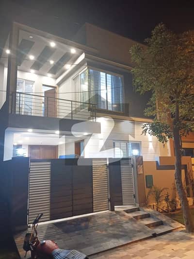 5 Marla Furnished House Available In AA Of Block Bahria Town Lahore For Rent