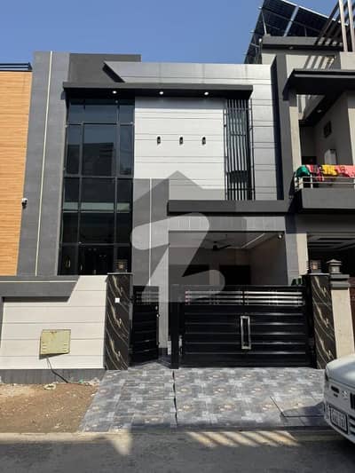 5 Marla Brand New House Available For Sale In Lake City Lahore.
