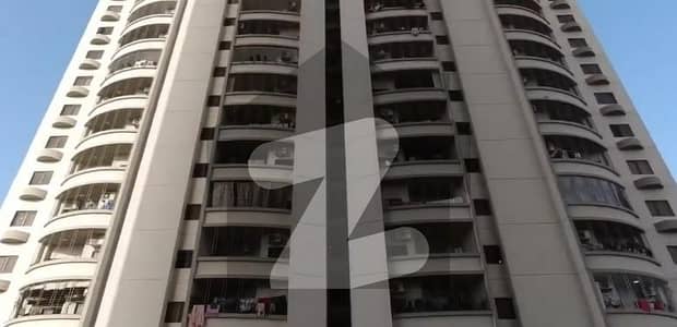 Flat Of 2000 Square Feet In Civil Lines For Sale