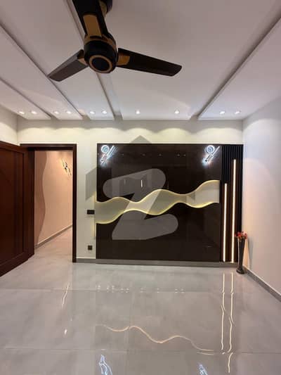 8 MARLA BRAND NEW ULTRA MODERN DESIGN HOUSE FOR SALE IN DHA RAHBER