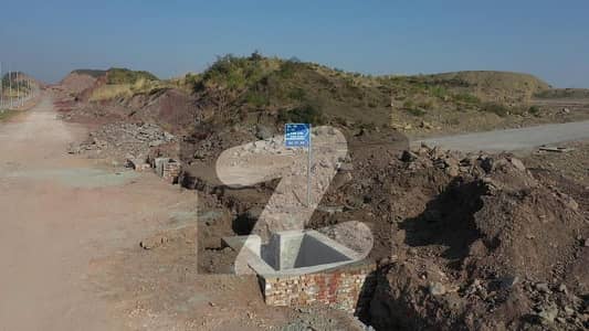 A 1 Kanal Residential Plot Is Up For Grabs In C-14