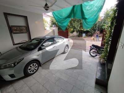 7 marla extraordinary location owner built house
