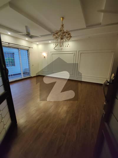 1 Kanal Upper Portion For Rent In Uet Society