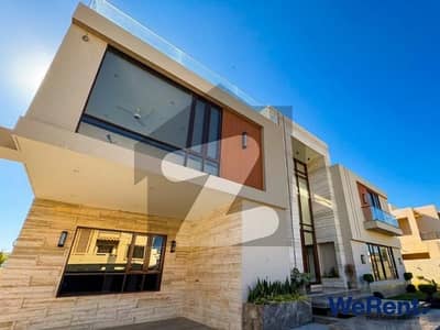 1000 Yards Designer Villa | Furnished | Pool & Lift | Khayaban-e-Roomi