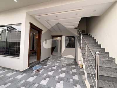5 MARLA BRAND NEW HOUSE FOR SALE