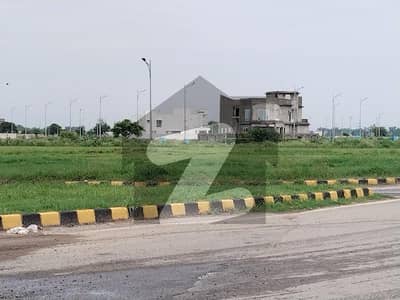 ڈی ایچ اے فیز 10 ڈیفنس (ڈی ایچ اے),لاہور میں 4 مرلہ پلاٹ فائل 1.65 کروڑ میں برائے فروخت۔