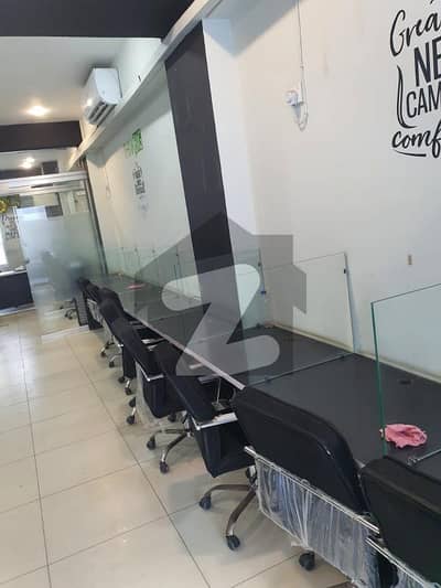 NEAR 26 VIP LAVISH OFFICE FOR RENT 23 PERSON EASY SETTING WITH AC NO BROKER 24 hour access