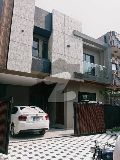 Brand new 30*60 Designer house For Sale in G13/2