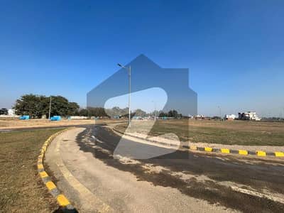 defence phase 7 block U kanal plot main back of carrefour store