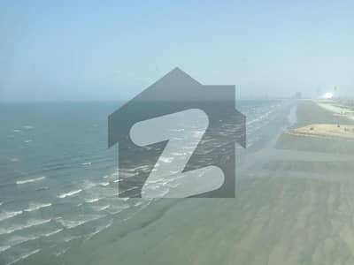 EMAAR OCEANFRONT, 2 BED LUXURY APARTMENT FOR RENT IN PEARL TOWERS.