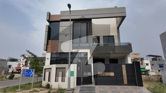 بحریہ نشیمن ۔ سن فلاور بحریہ نشیمن,لاہور میں 3 کمروں کا 5 مرلہ مکان 1.65 کروڑ میں برائے فروخت۔