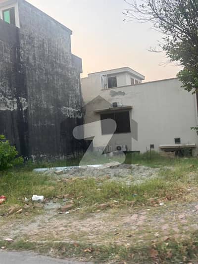 بحریہ ٹاؤن فیز 8 ۔ بلاک جے بحریہ ٹاؤن فیز 8,بحریہ ٹاؤن راولپنڈی,راولپنڈی میں 10 مرلہ رہائشی پلاٹ 75.0 لاکھ میں برائے فروخت۔ بحریہ ٹاؤن فیز 8 ۔ بلاک جے بحریہ ٹاؤن فیز 8,بحریہ ٹاؤن راولپنڈی,راولپنڈی میں 10 مرلہ رہائشی پلاٹ 75.0 لاکھ میں برائے فروخت۔