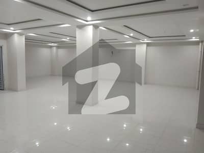 E-11 Office Sized 5000 Square Feet For Rent