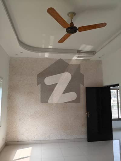 General Villa For Sale On Shami Road