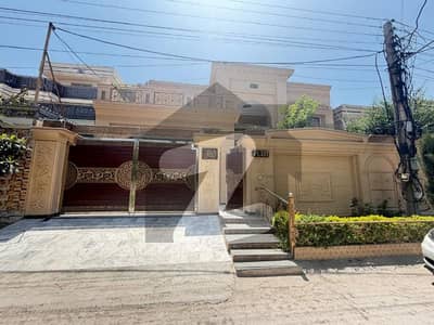 Prime Location House Is Available For sale In Hayatabad Phase 2