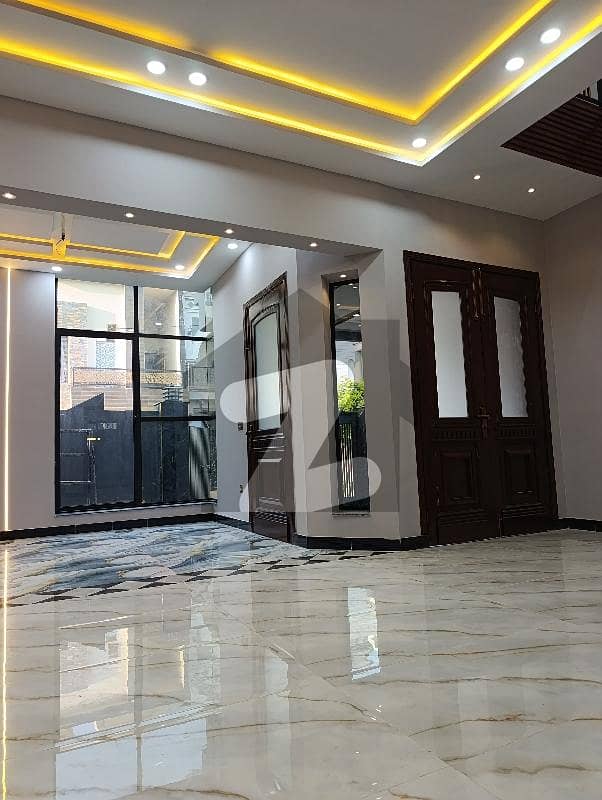 Modern House Of 20 Marla Available In DHA Defence Modern House Of 20 Marla Available In DHA Defence