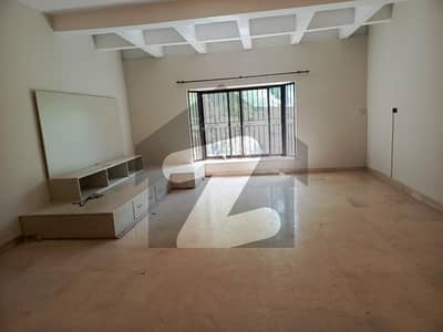 Upper Portion For Rent In F-7 Islamabad Margalla Facing | Separate Gate